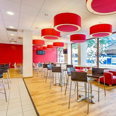 Travelodge London Woolwich Bagian luar foto